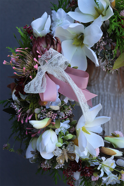 Klementina, wianek dekoracyjny z magnolią, śr.43cm