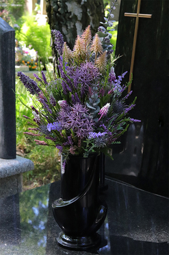 Wrzosowiska Volcan, komplet dekoracji nagrobnych, kompozycja + bukiet