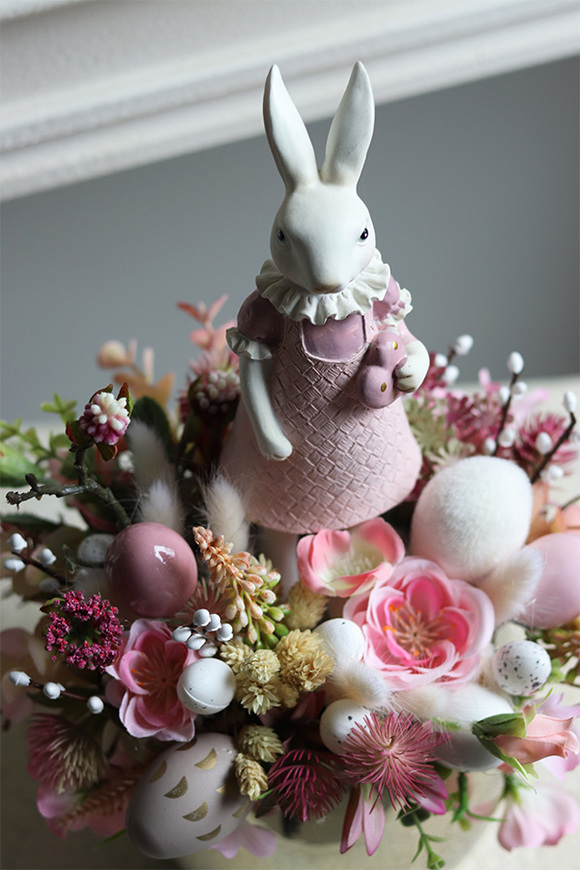 dekoracja wielkanocna wzłotej donicy Pink Bunny Girl