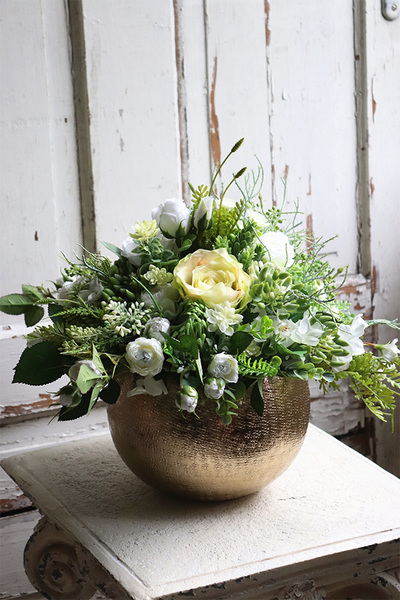 Goldita Big, kompozycja kwiatowa w naczyniu klienta, wym.36x46cm  