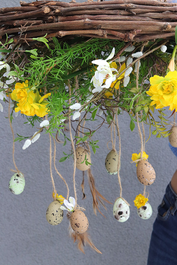 Easter Time, piękny sufitowy wianek