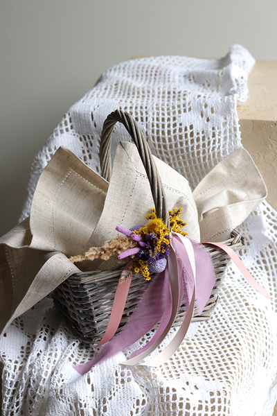 Fioletowa Wielkanoc, dekorowany koszyczek wielkanocny