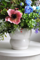 Kreoneta Bubble, kompozycja kwiatowa w naczyniu