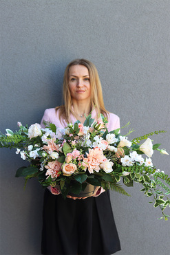 Paranama, kompozycja nagrobna w naczyniu, wym.40x90x50cm 