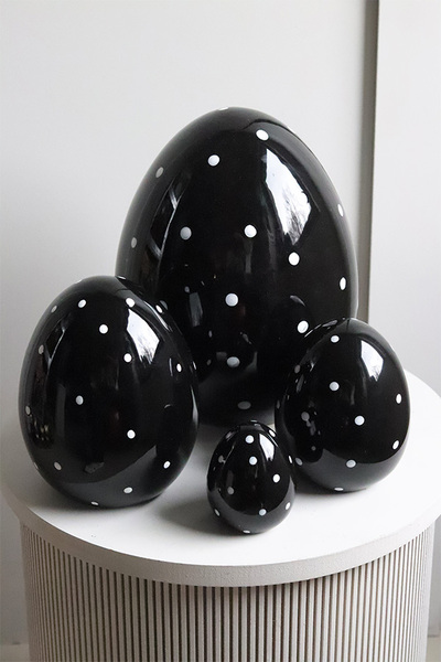 Black Easter, jajko wielkanocne figurka