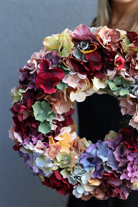 Jesienna Merra, wianek na drzwi z hortensjami