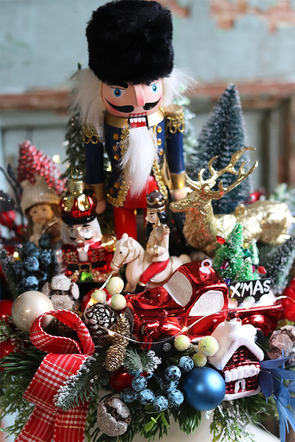 flowerbox świąteczny, Dziadek do Orzechów 2, wym.42x34cm