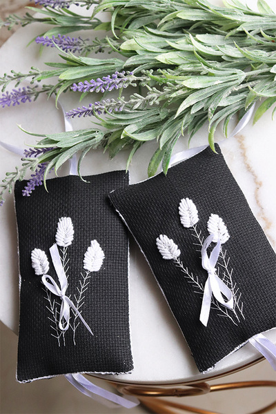 Lavendera Black, saszetka zapachowa z lawendą, wym.12x8cm