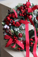 Winter Bells, świąteczny wianek na drzwi