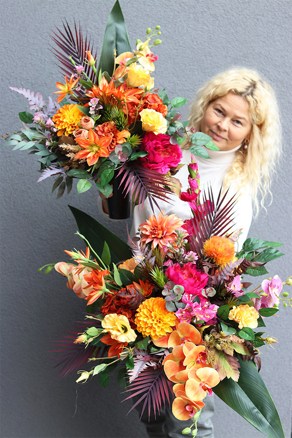 Ramenia, bukiet nagrobny we wkładzie