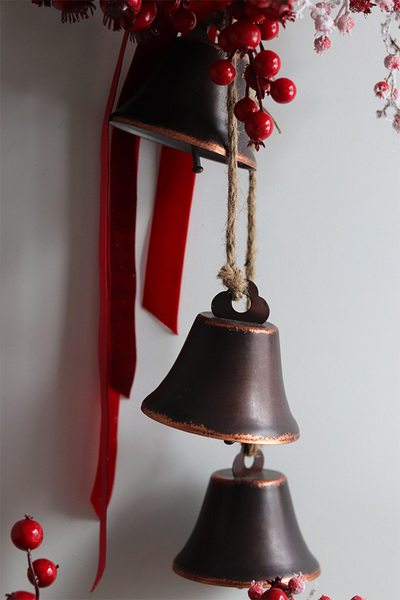 Red Winter, świąteczny wianek dekoracyjny