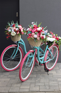 Bicycletta Primaveria, rower z dekoracją kwiatową 