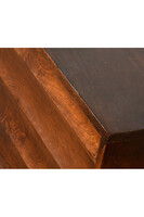 Modern Dark 4, komoda z ozdobnymi drzwiczkami