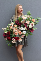 Filharmonica Opera, elegancka kompozycja kwiatowa