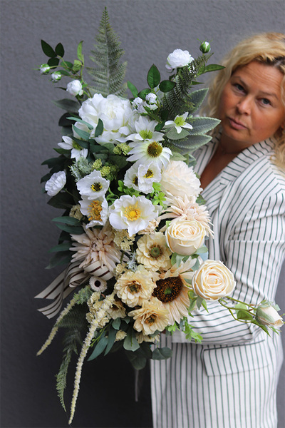 Yreta, dekoracja nagrobna w skrzynce