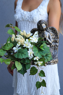 dekoracja nagrobna z aniołem, Mary Angelita, wym.25x27x30cm