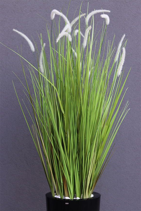 Grande Fiberglass Black Cottage, sztuczna trawa w donicy