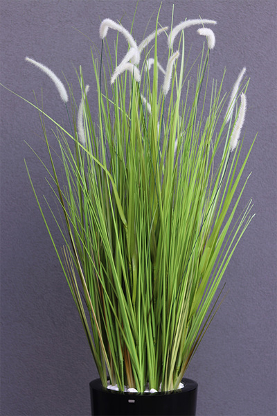 Grande Fiberglass Black Cottage, sztuczna trawa w donicy