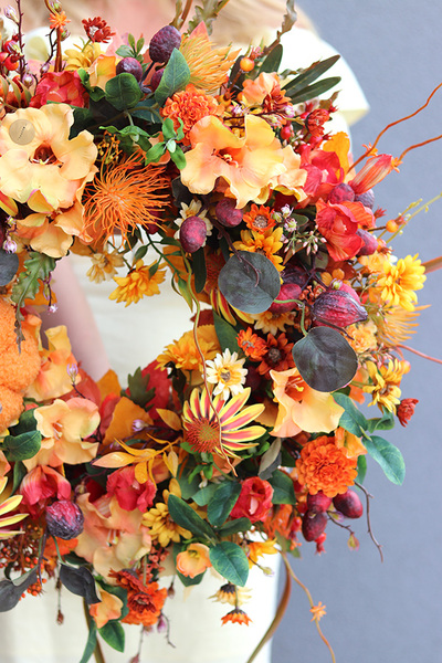 Pomarańczowa Aura, jesienny wianek na drzwi, śr.48cm