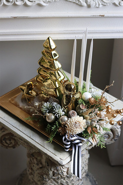 Golden Trees, adwentowy stroik ze świecami na tacce, wym.32x45cm