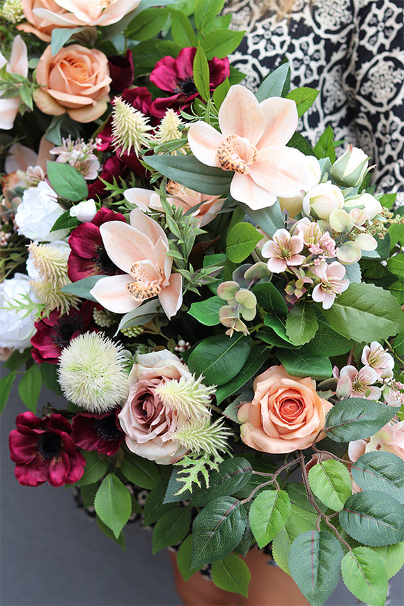 Filharmonica Opera, elegancka kompozycja kwiatowa