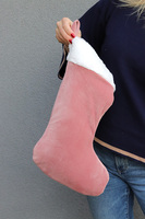 Velvet Pink, mikołajkowa skarpeta świąteczna