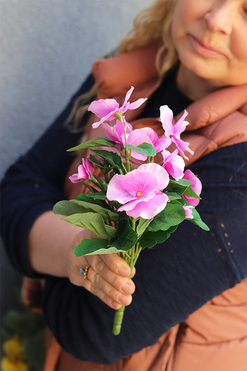 Bratki, kiść kwiatów, różowe, dł.25cm 