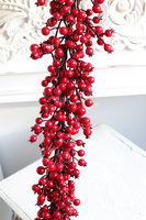 Czerwone Korale, girlanda z owoców