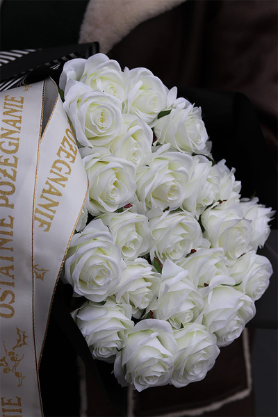 Białe Róże, bukiet nagrobny do położenia, biały