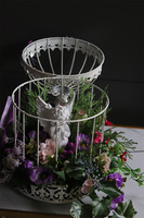 Santo Angelo, dekoracja nagrobna w klatce