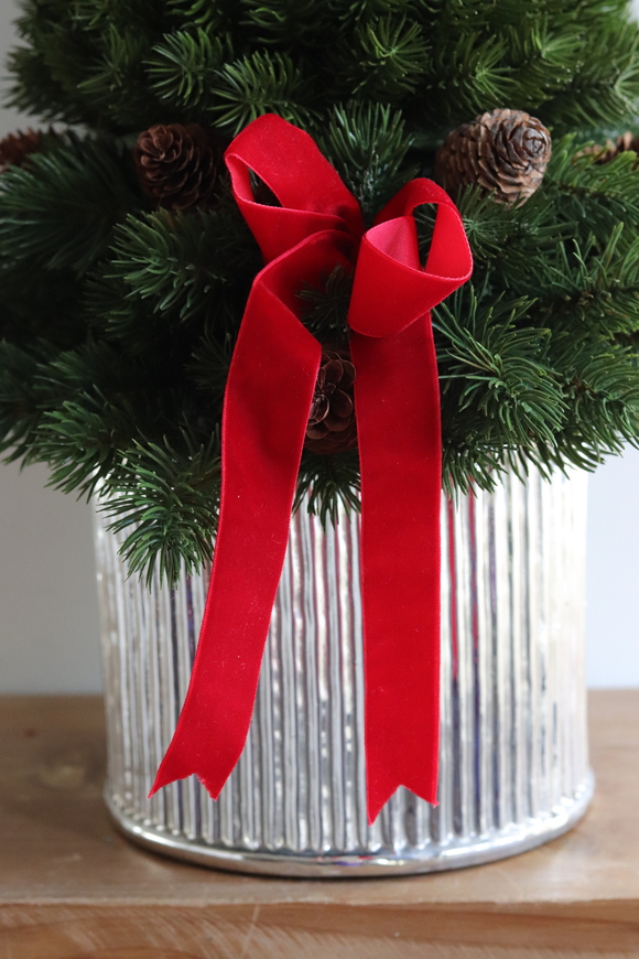 Illana Konika Deluxe, choinka dekoracyjna w donicy