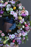 Keffra Easter, wielkanocny wieniec nagrobny