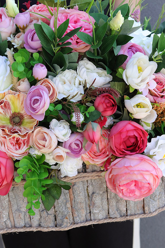 Gefiana, dekoracja w drewnianej skrzynce