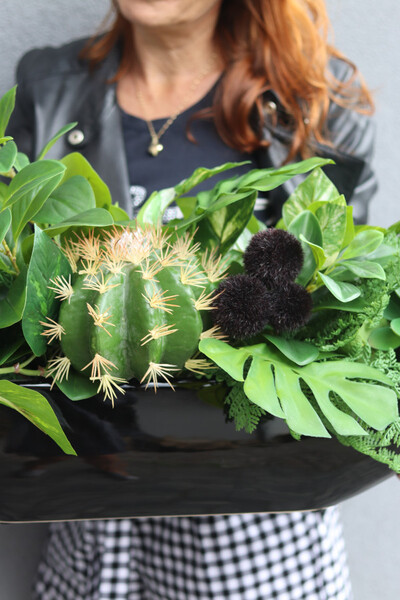 Black Laos, zielona kompozycja w naczyniu