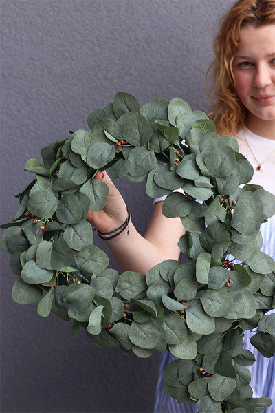 Eukaliptusowy Simple, zielony wianek na drzwi