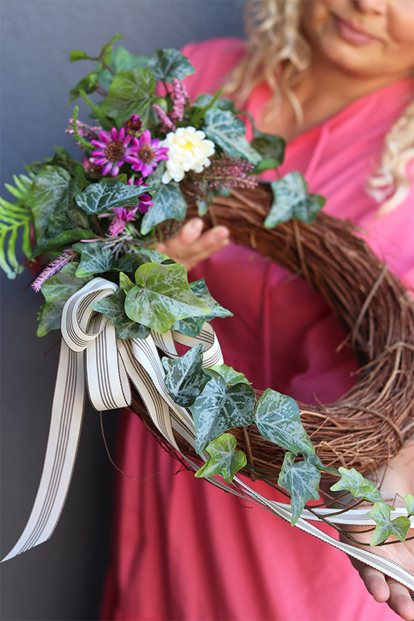 Kwiatowe Uśmiechy, barwny wianek z margerytkami