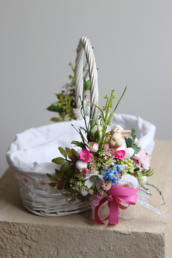 OD RĘKI Wiejska Chata, dekorowany koszyczek wielkanocny, wys.26cm 