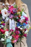 Mertena, kwiatowy wianek na drzwi