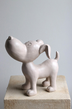 Dog in the Fog, figurka pies reksio A, beżowy, wys.27cm 