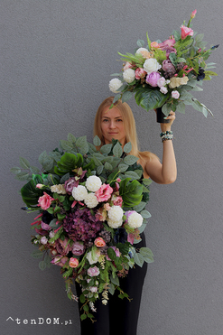 Wspomnienia Violet, komplet dekoracji nagrobnych, wiązanka + bukiet