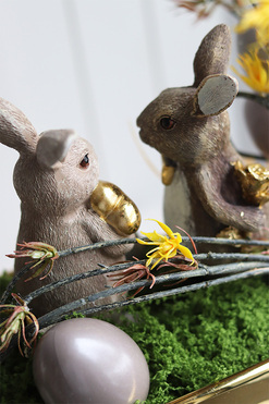 Zakochane Króliki Laos, stroik wielkanocny z zajączkami, wym.46x52cm