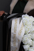 Białe Róże, bukiet nagrobny do położenia, biały