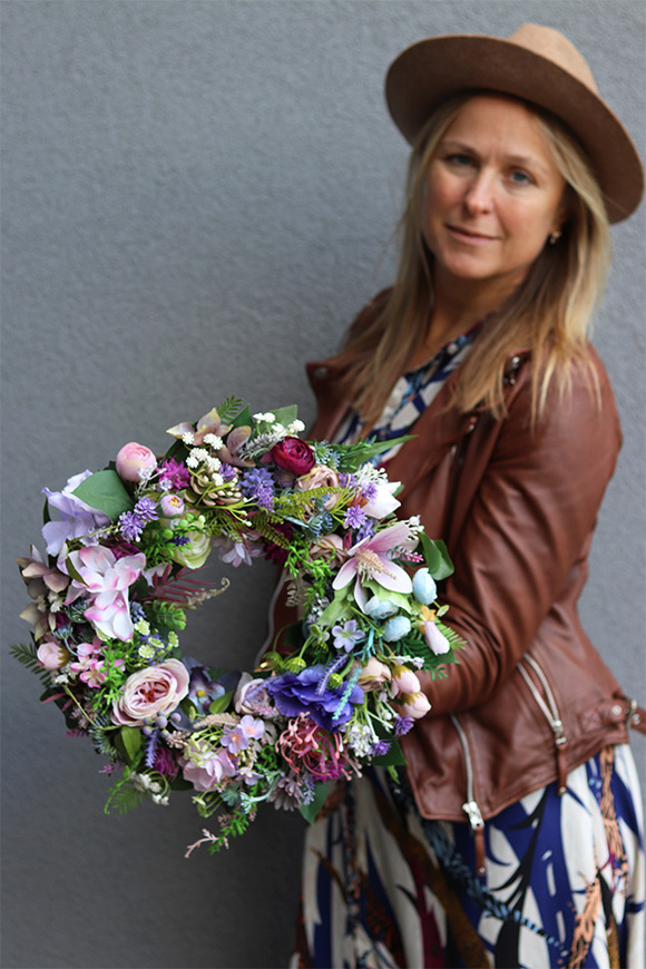 Dekolora, wianek kwiatowy na drzwi