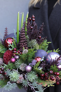 Royalty House, adwentowy stroik ze świecami na tacy, wym.34x60cm 