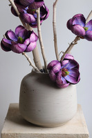 Purple Minima, minimalistyczna kompozycja kwiatowa