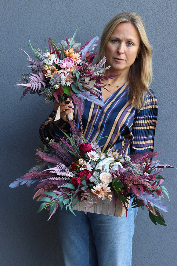 Benjamin, dekoracja nagrobna z aniołem w skrzynce