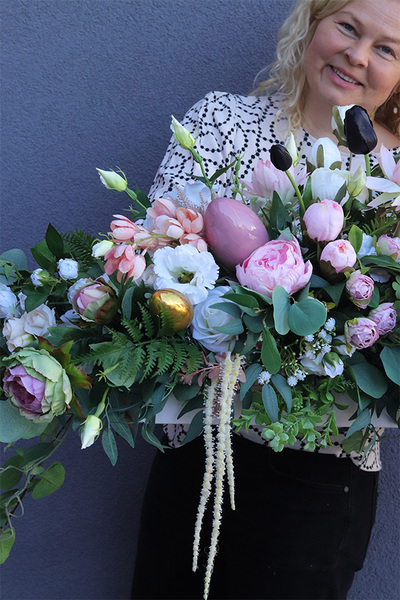 Melista Delicatena Longia, kompozycja kwiatowa na długi stół