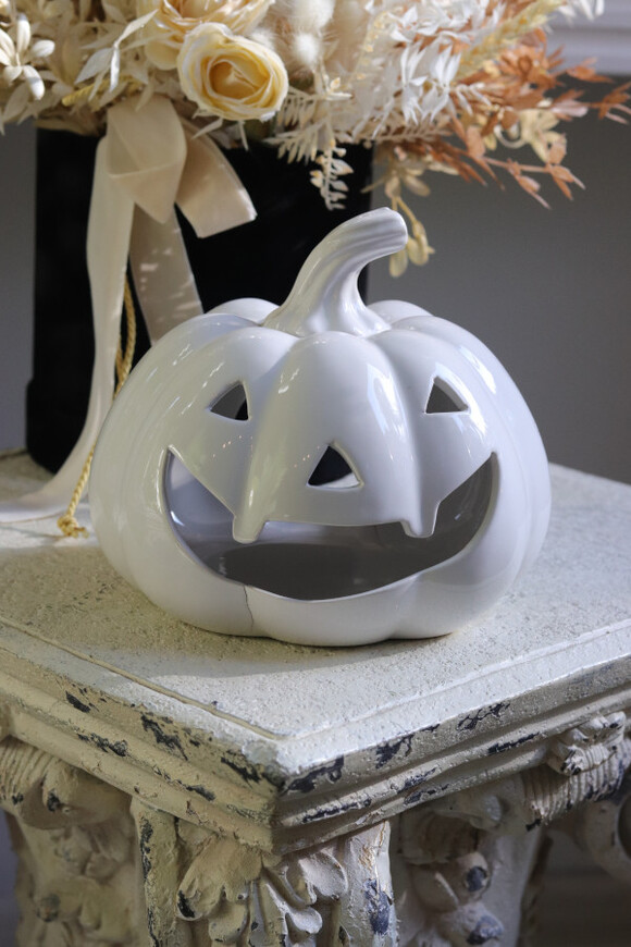 Halloween Pumpkin White, dekoracyjna dynia ceramiczna lampion