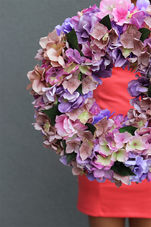 Leopoldi, fioletowo-różowy wianek z hortensjami