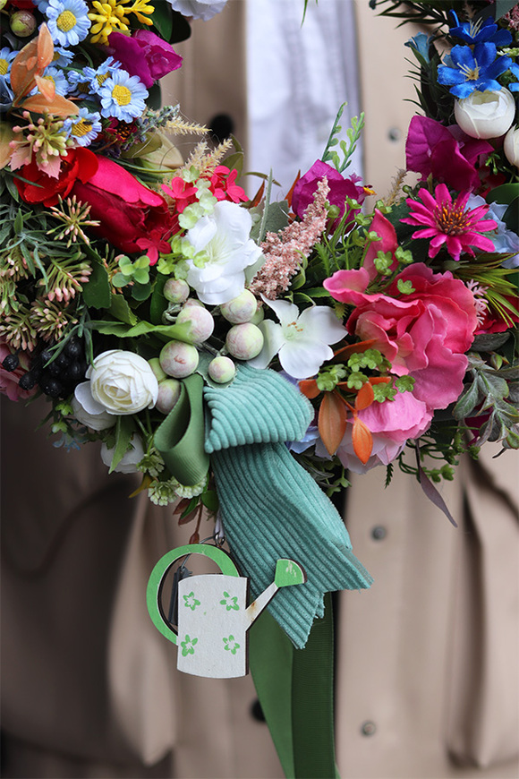 Mertena, kwiatowy wianek na drzwi